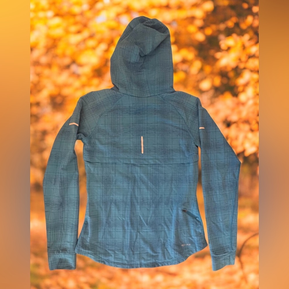 Nike Hoodie - Picture 2 of 9